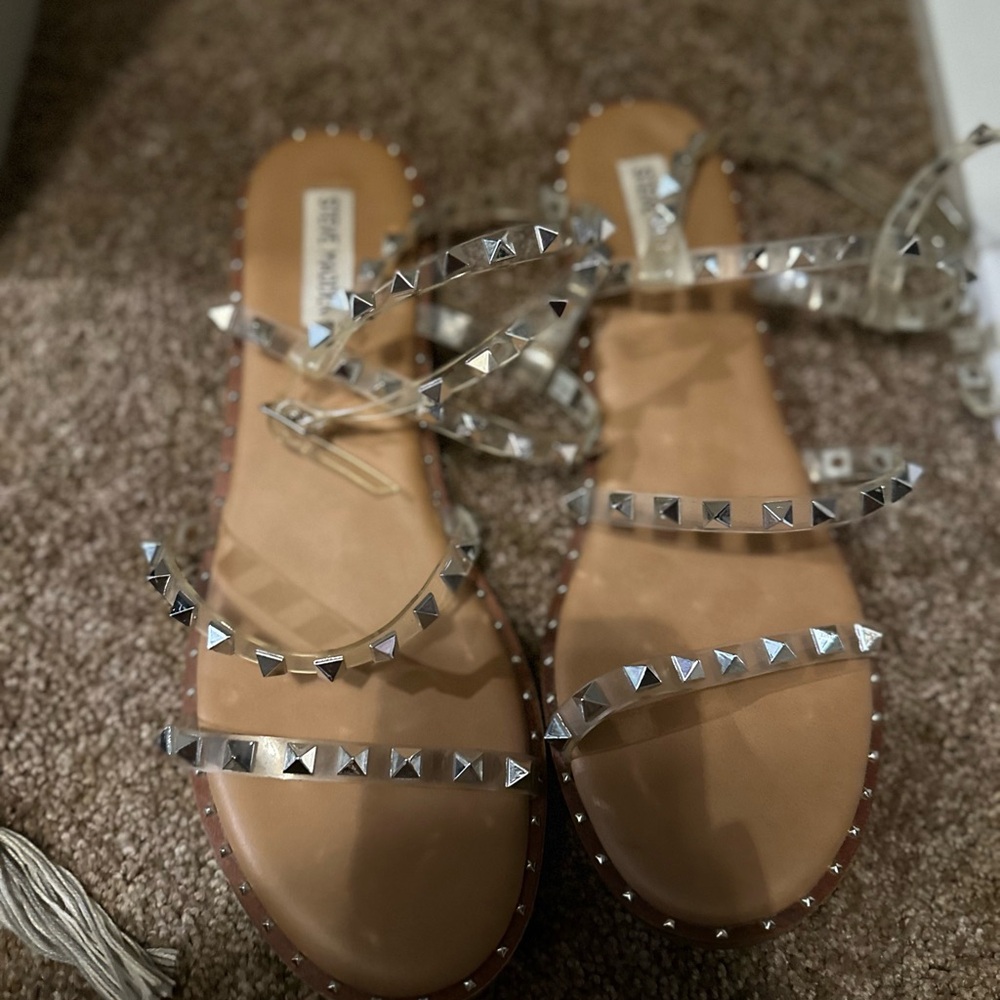 Steve Madden Clear Studded Sandals 11 - Picture 2 of 4